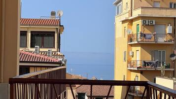 Habitación Royal, vista al mar | Vista al agua
