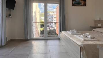 Minibar, in-room safe, desk, laptop workspace