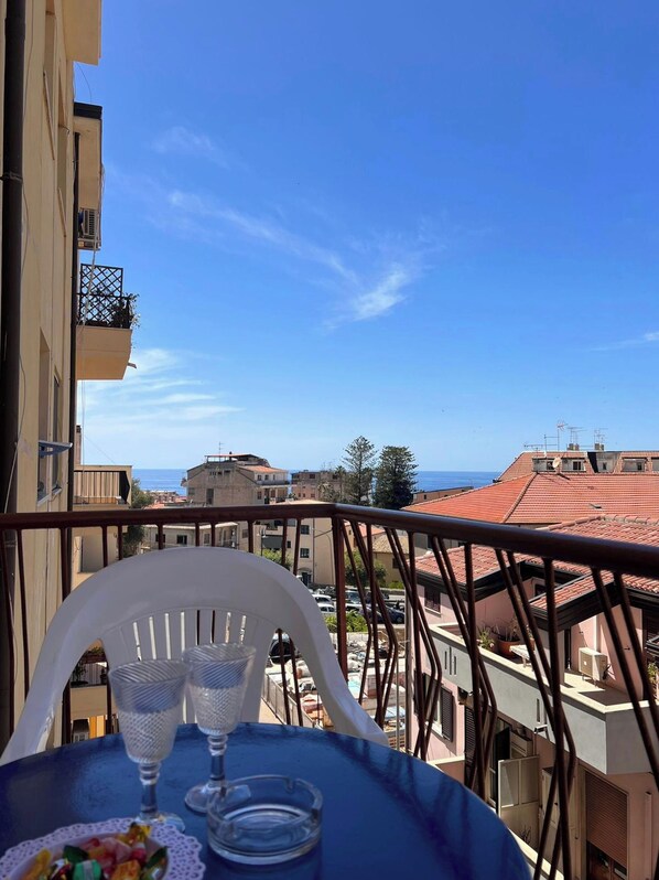 Deluxe Room, Sea View | Balcony view