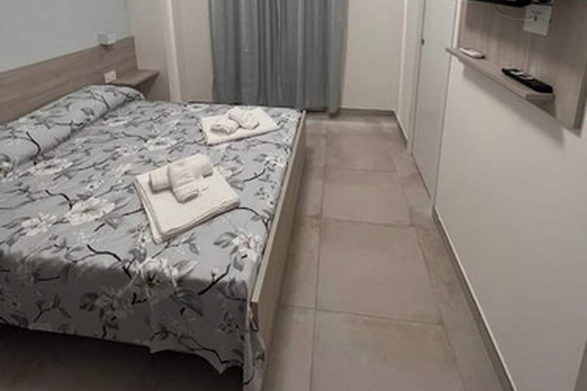 1 habitación, minibar, caja de seguridad en la habitación y escritorio