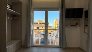 Minibar, in-room safe, desk, laptop workspace