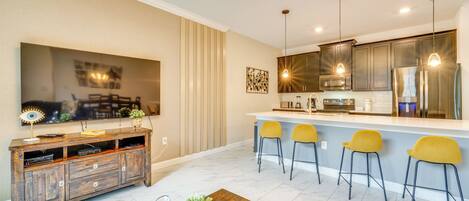 Apartment (4 Bedrooms) | Front of property