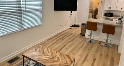 Gorgeous Newly Renovated Apartment! Atlanta