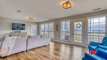 Smart-TV, bøker og printere