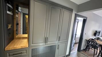 Family Apartment 2+1 | 1 slaapkamer, luxe beddengoed, een laptopwerkplek