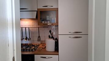 Forno, macchina per tè/caffè, pentole/stoviglie/utensili