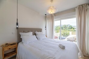 4 chambres, fer et planche Ă repasser, Wi-Fi gratuit, draps fournis
