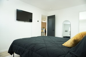 3 bedrooms, free WiFi, bed sheets