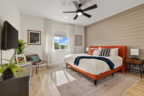 4 Schlafzimmer, Schreibtisch, Bügeleisen/Bügelbrett, kostenloses WLAN