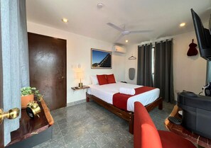 1 slaapkamer, een strijkplank/strijkijzer, gratis wifi, beddengoed