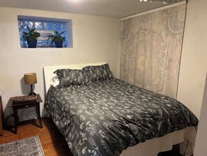 1 bedroom, desk, iron/ironing board, free WiFi