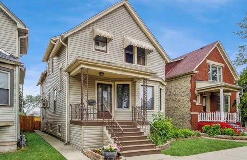 CHICAGO Portage Park Pad