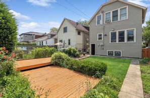 Exterior - CHICAGO Portage Park Pad (Chicago)