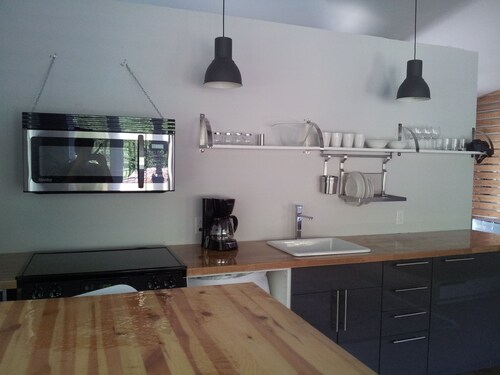 Studio D'emile et une Nuit, Très Bien Situé à Mont-tremblant, Près de Tout