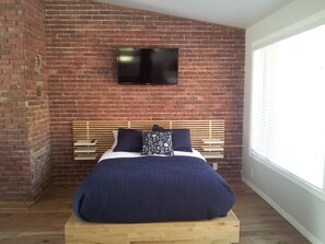 1 bedroom, travel crib, free WiFi, bed sheets - Studio D'emile et une Nuit, Très Bien Situé à Mont-tremblant, Près de Tout (Mont-Tremblant)