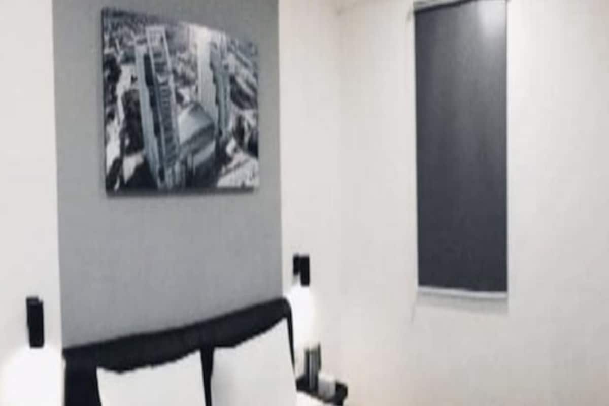 Habitación Deluxe doble, 1 cama de matrimonio | 1 dormitorio, espacio para trabajar con un portátil, wifi gratis