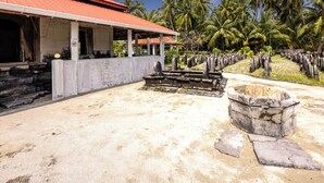 Unclassified image, 2 of 50, button - Fushi Beach Fenfushi (Fenfushi)