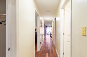 Interior - Cheerful 3 Bedroom Home- Near EWR/NYC (Newark)