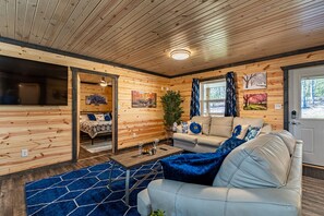 Smart-TV, Videospiele, Tischfußball, Stereoanlage