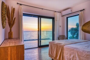 5 室のベッドルーム、アイロン / アイロン台、旅行用ベビーベッド、WiFi (無料)