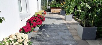 Studio mit Küche für 2 Personen 5-10 Min. zum See und 1 Min. zur Bushaltestelle