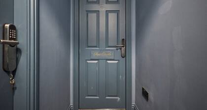 Ros Castle @ Arlington House Hotel