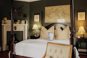 Chambre Signature, 1 grand lit, non-fumeurs, salle de bains privée | Draps en coton égyptien, literie de qualité supérieure