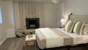 2 habitaciones, tabla de planchar con plancha, wifi y ropa de cama