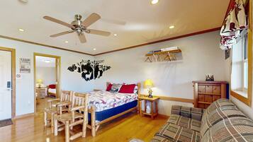 2 bedrooms, internet, bed sheets