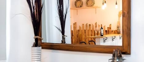 1 bedroom, iron/ironing board, free WiFi