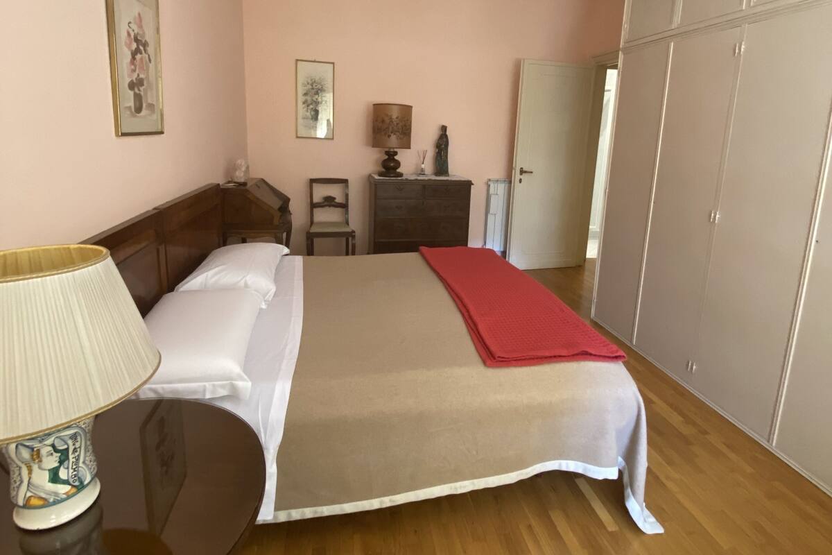 Deluxe Room | WiFi (free), bed sheets
