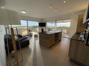 Living area - Entire family sized condo with grill in Medulin, Croatia (Medulin)