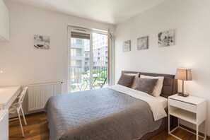 2 室のベッドルーム、アイロン / アイロン台、WiFi、ベッドシーツ