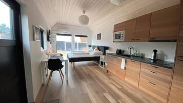 Comfort-værelse med dobbeltseng eller 2 enkeltsenge | Allergivenligt sengetøj, individuelt design, mørklægningsgardiner