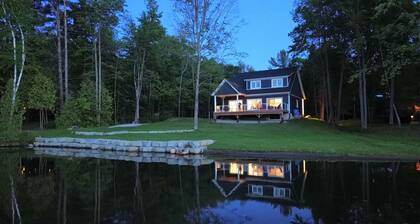 Brand new, 4 bedroom all-season cottage on Green River.