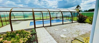 Maison spacieuse avec piscine