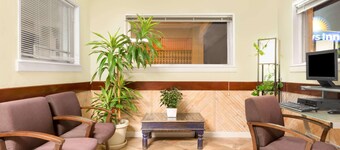 Hotel Plainview