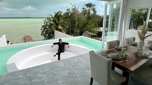 Villa with Pool and Jacuzzi facing beach K NAJ