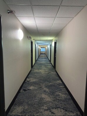 Interior - Baymont Inn & Suites by Wyndham Lincoln NE (Lincoln)