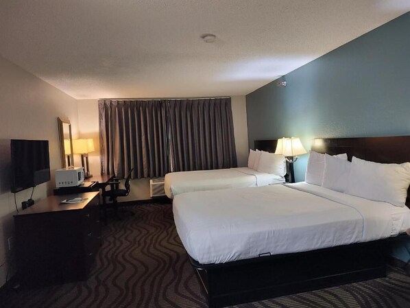 Room - Baymont Inn & Suites by Wyndham Lincoln NE (Lincoln)