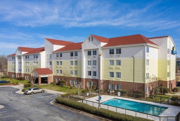 Exterior - Days Inn By Wyndham Macon I-75 North (Macon)