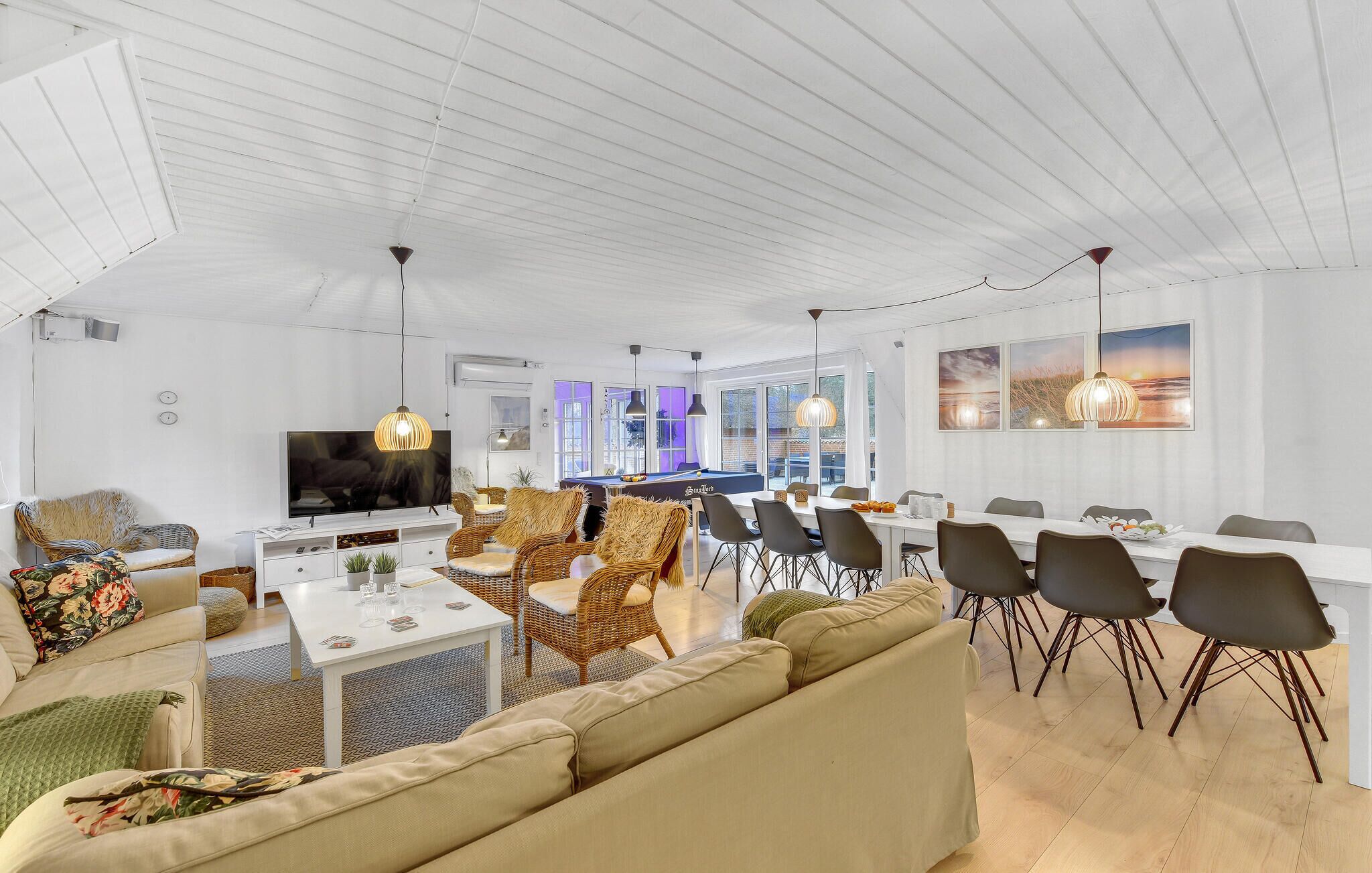 TV, fireplace, DVD player