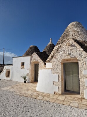 Exterior - Stylish Trullo with Pool  (Martina Franca (TA))