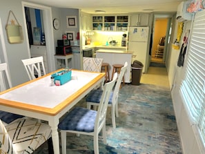 Dining - RnR in POC - No min. stay. Boat parking. NO Pets (Port O'Connor)