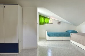 2 bedrooms, WiFi, bed sheets - M386 - Marcelli, three-room apartment with garden and sea view (Marcelli)