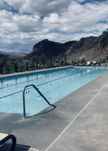 Lake Las Vegas Community 
Ultimate Retreat with beautiful views private & gated 