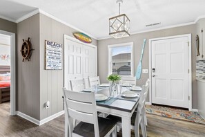 Dining - Tranquil Breeze - 5 min. walk to the beach! (Oak Island)