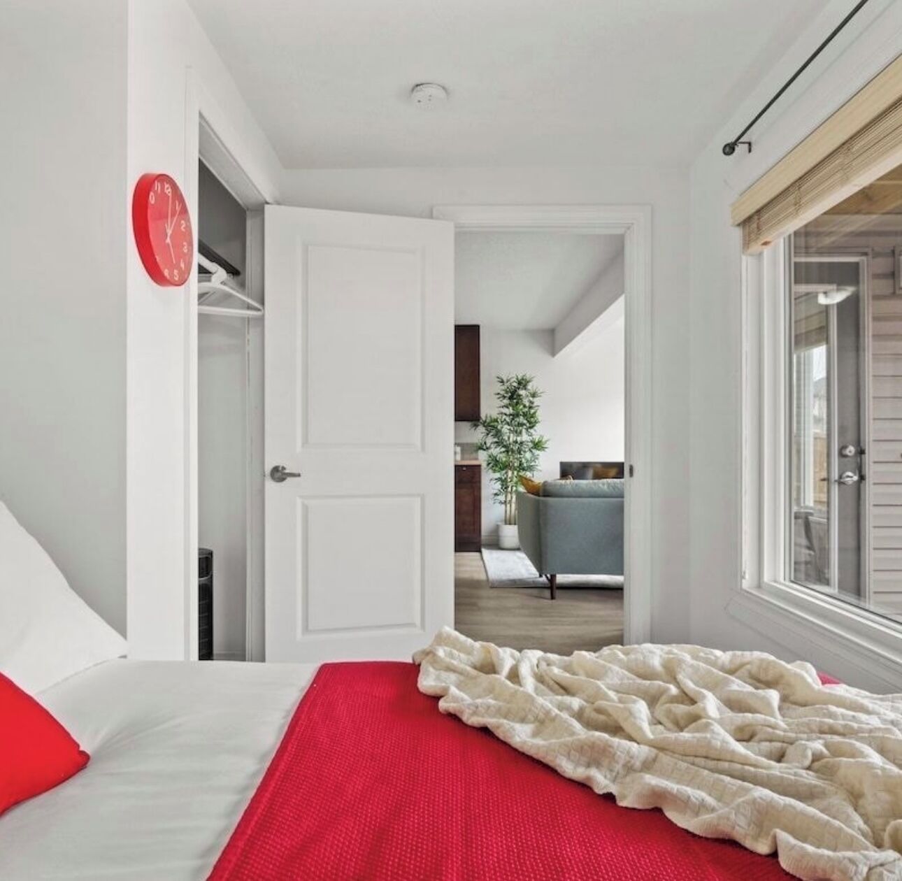 2 bedrooms, desk, free WiFi, bed sheets