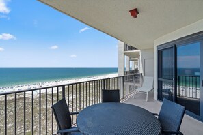 Outdoor dining - Phoenix VI 1213 | Oceanfront | Pools | Fitness Center | My Beach Getaways (Orange Beach)