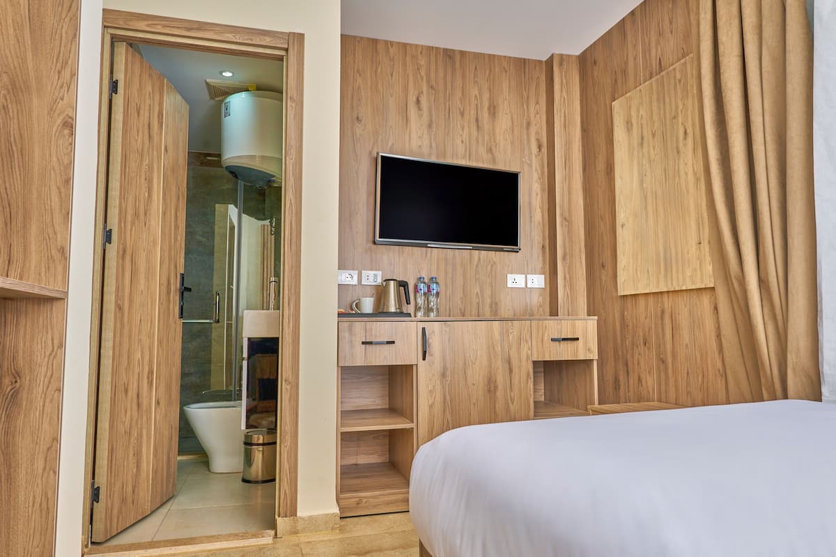 Small Single Room